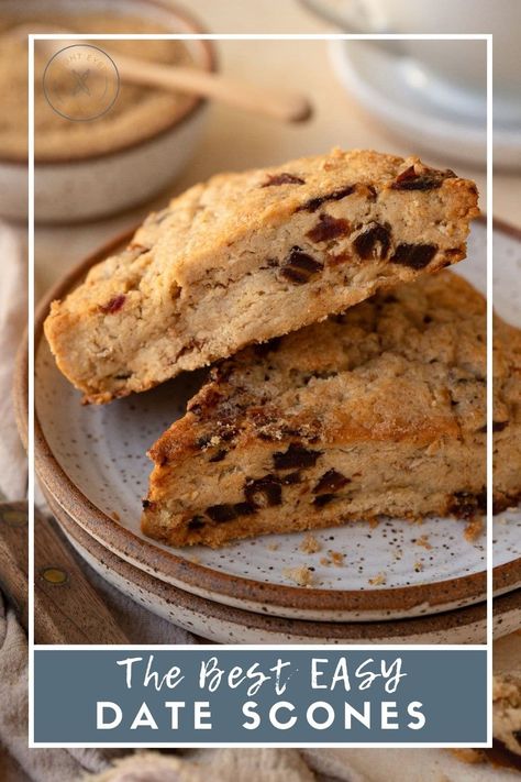 These easy date scones are made with toasted oats, maple syrup, and cinnamon for a warm, cozy flavor that brings out the toffee-like sweetness of Medjool dates. They come together with just 10 ingredients and about 15 minutes of prep time - no food processor required! Date Scones Recipe Easy, Date Scones Recipe, Maple Syrup Glaze, Date Scones, Pizza Style, Toasted Oats, Scones Recipe Easy, Maple Cream, Maple Glaze