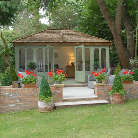 The Ashton | Summerhouses at Malvern Garden Buildings