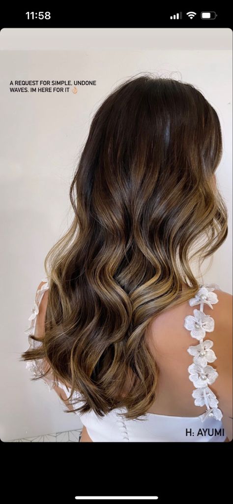 Natural Wavy Hair Bride, Naturally Wavy Bridal Hair, Natural Waves Long Hair, Curled Bridesmaid Hair Down, Engagement Picture Hairstyles Curls, Wedding Guest Blowout Hair, Soft Curls Wedding Hair Loose Waves, Loose Curls Medium Length Hair Wedding, Soft Bridal Curls