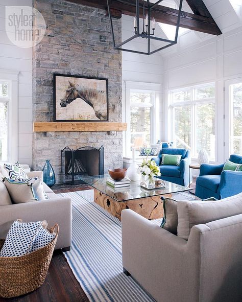 Muskoka Cottage Living Room with Navy and Kelly Pillows from Lacefield. Living Room with tall stone fireplace. #Muskoka #Cottage #LivingRoom  Bachly Construction via Style at Home. Minimalist Dekor, Furnitur Ruang Keluarga, Decorating House, Casa Country, Room Photo, Cottage Living Rooms, Coastal Living Rooms, Style Cottage, Modern Cottage