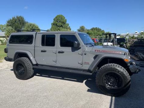 A.R.E CX on Jeep Gladiator Jeep Wrangler Girl, Beach Jeep, Jeep Jt, Off Road Camper, Jeep Rubicon, American Legend, Jeep Accessories, Jeep Gladiator, Camping Survival