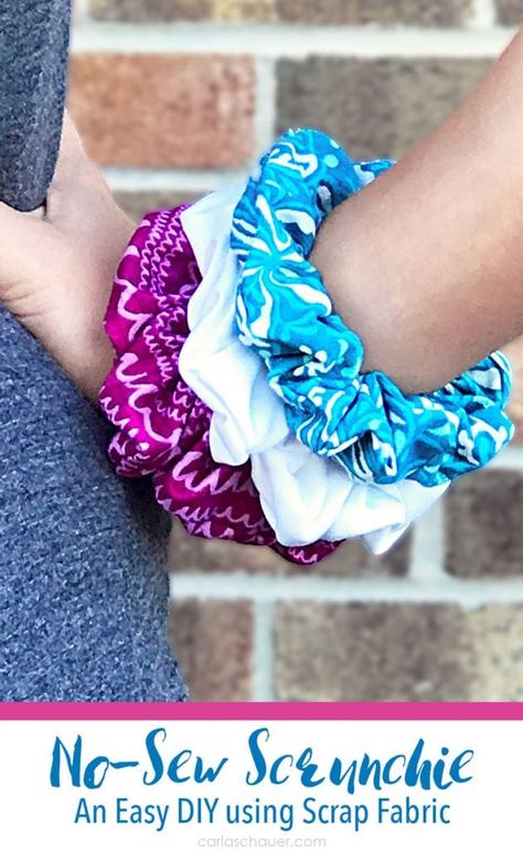 Use Fabric Scraps, Eco Club, Fabric Crafts Diy, Scrunchies Diy, Scrap Fabric Crafts, Scrap Fabric Projects, Handmade Scrunchie, Hair Diy, Scrunchies Hair