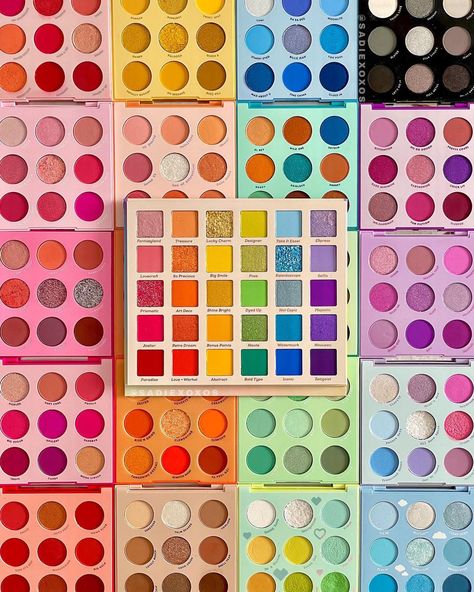 𝑺𝒂𝒅𝒊𝒆 𝑿𝒐𝑿𝒐𝒔 🌼 Makeup Content Creator on Instagram: “The "Fade into Hue" the perfect rainbow eyeshadow palette by @colourpopcosmetics with some of my 9 pan palettes. Love how pretty they…” Rainbow Eyeshadow Palette, Makeup Content Creator, Fade Into Hue, Makeup Content, Colourpop Palette, Rainbow Eyeshadow, Stim Board, The Fade, Color Eyeshadow