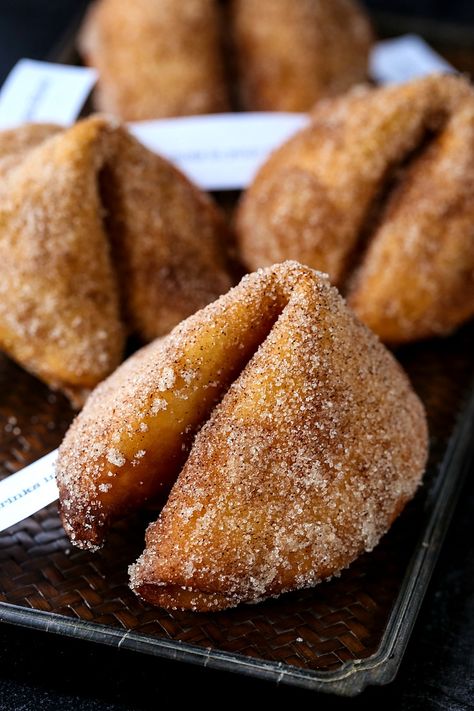 These Homemade Fortune Cookies are coated with cinnamon sugar for a fun, customizable party dessert! #dessertrecipe #homemadefortunecookies #friedtortillas #cinnamonsugar Diy Paper Fortune Cookies, Easy Fortune Cookies, Fortune Cookie Recipe, Homemade Fortune Cookies, Cinnamon Sugar Cookies Recipe, Fortune Cookies Recipe, Xmas Sweets, Cinnamon Sugar Tortillas, Cinnamon Sugar Cookies