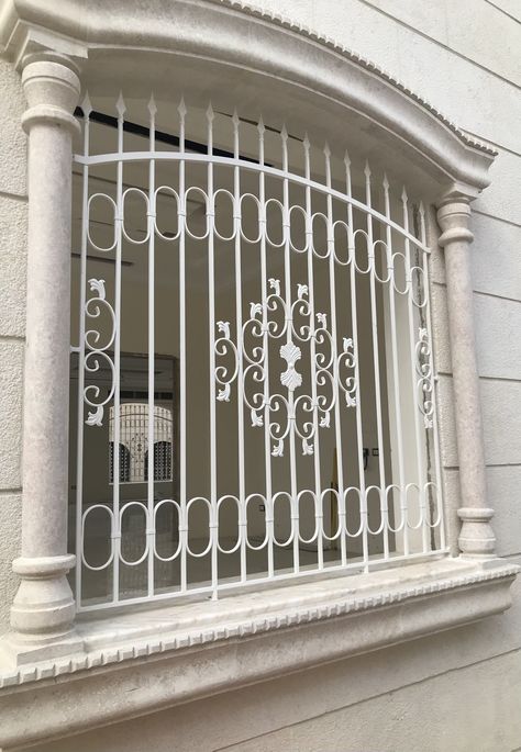 Window Installation Design, Sweta Tiwari, Hotel Items, Grill Window, Sliding Window Design, Grill Designs, Window Exterior, Modern Window Grill, Steel Railing Design