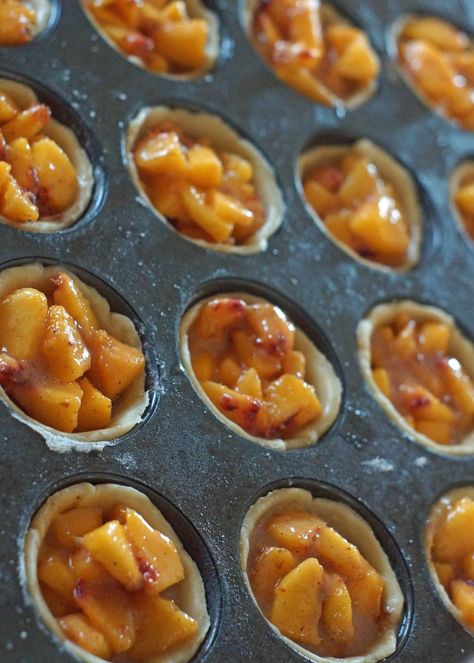 It's Peach Season! Let's make pies! - Global Bakes Peach Tarts Recipe, Peach Tarts Mini, Peach Tartlets, Peach Tarts, Peach Tart Recipes, Mini Peach Pies, Peach Pies, Mini Pie Crust, Heart Baking