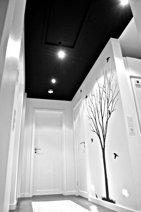 Hobby Room Design, Hallway Paint Colors, Clean Interior Design, Black Hallway, White Living Room Decor, Narrow Rooms, Black And White Living Room, Narrow Hallway Decorating, Bungalow Renovation