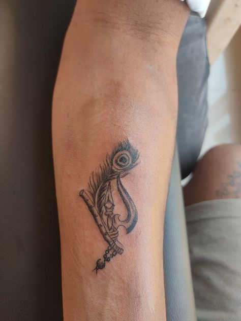 Shiva Vishnu Tattoo, Krishna Shiva Tattoo, Shiv Krishna Tattoo, Shiva And Krishna Tattoo, Kailash Tattoo, Krishna Related Tattoo, Radhe Radhe Tattoo, Lord Krishna Tattoo Design, Krishna Tattoo Design For Men