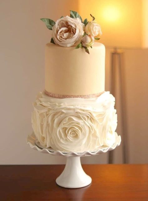 Faux Elegant 2 Tire Ruffle Wedding Cake. - Etsy Coffee Wedding Cake, Shabby Chic Wedding Cake, 2 Tier Wedding Cakes, Elegant Cake Design, Rose Gold Wedding Cakes, Ruffle Wedding Cake, Classic Wedding Cake, Simple Elegant Wedding, Memorable Wedding