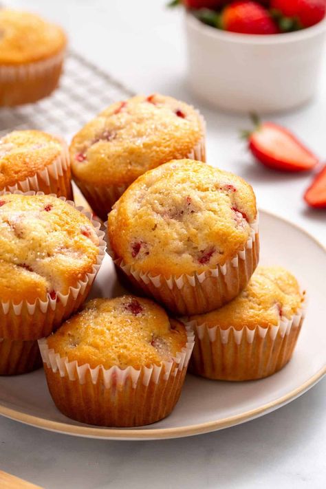 These Easy Strawberry Muffins combine fresh strawberries with vanilla muffin batter and a sprinkled sugar topping for pretty dessert muffins! Fresh Strawberry Muffins Recipes, Fresh Strawberry Recipes Desserts, Strawberry Muffins Easy, Homemade Strawberry Muffins, Strawberry Dessert Recipes Easy, Strawberry Cheesecake Muffins, Fresh Strawberry Desserts, Dessert Muffins, Muffin Mix Recipe