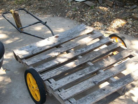 Pallet As Garden Wagon/trailer Yard Cart, Garden Wagon, Utility Wagon, Pallet Fence, Garden Cart, Pallet Garden, Pallets Garden, Old Pallets, Lawn Tractor