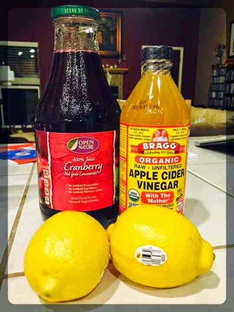 Cranberry Kick challenge for January: A detox drink of cranberry, lemon, apple cider vinegar and water before each meal for 10 days, along with healthy eating. When your best friend is in the welln… Apple Cider Vinegar And Water, Cranberry Juice Detox, Apple Cider Vinager, Cranberry Detox, Apple Cider Vinegar Lemon, Apple Cider Vinegar Remedies, Cider Vinegar Benefits, Cranberry Drinks, Apple Cider Vinegar Detox