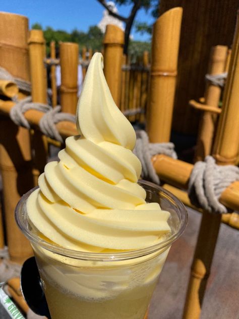 Dole Whip Aesthetic, Trip Manifestation, Dole Pineapple Whip, Dole Whip Disney, Disneyland Ideas, Pineapple Dole Whip, Disneyland 2024, Disney Foods, Dole Pineapple