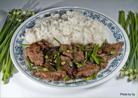 Sauted Liver With Chives Japanese Style Chinese Liver Recipe, Chinese Garlic, Japanese Beef, Liver Recipes, Garlic Chives, Healthy Lunches For Kids, Food Japan, Beef Liver, Korean Japanese