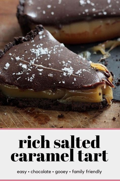 This fantastic Chocolate Salted Caramel Tart is perfect for dinner parties! Salted Caramel Tarts, Tarts Dessert, Caramel Tart Recipe, Caramel Tarts, Salted Caramel Chocolate Tart, Chocolate Caramel Tart, Salted Caramel Tart, Chocolate Tarts, Caramel Filling