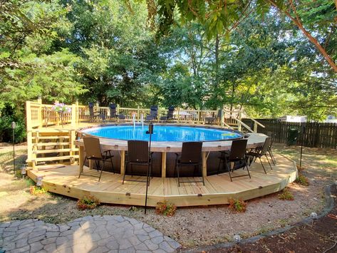 Deck To Pool Ideas, Cool Above Ground Pool Ideas, Black Above Ground Pool, Above Ground Pool With Deck, Pool With Deck, Bar Backyard, Pool Patio Designs, Decks Around Pools, Deck Piscina