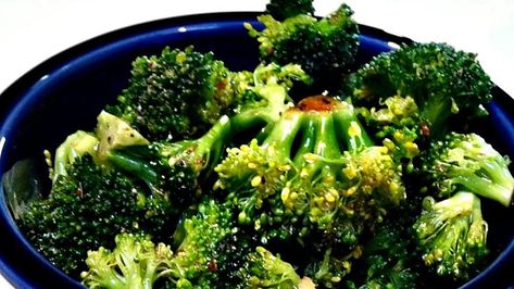 Marinated Broccoli, Pan Fried Broccoli, Shallot Recipes, Fried Broccoli, Marinated Vegetables, Italian Dressing Mix, Raw Broccoli, Broccoli Recipe, Cold Salad