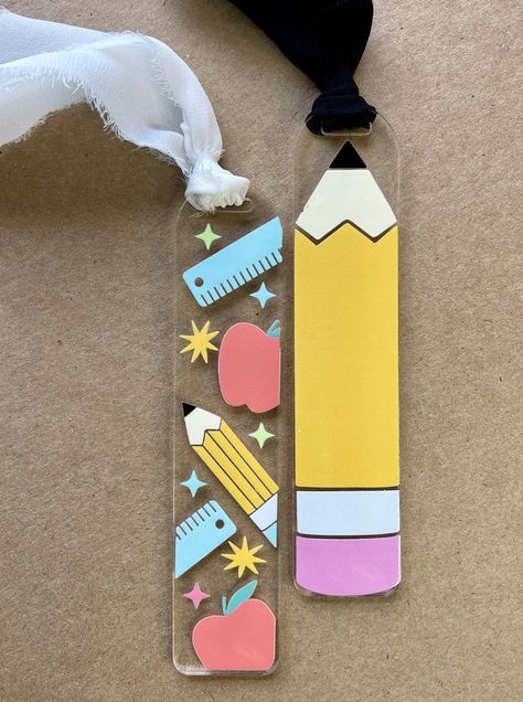 Teacher Cricut Gifts, Pencil Bookmark, Nessie Ladle, Bookmark Personalized, Teacher Diy, Bookmarks Ideas, Teacher Bookmark, Cricut Teacher, Monster Bookmark