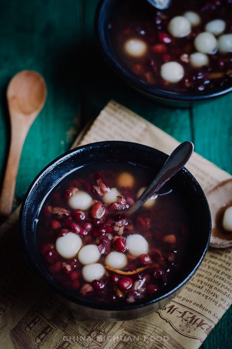 red bean soup|chinasichuanfood.com Red Beans Recipe, Red Bean Soup, Sichuan Food, Healthy Chinese, Coconut Milk Soup, Bean Soup Recipe, Chinese Dessert, Red Bean Paste, Bean Soup Recipes