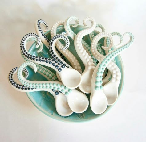 octopus tentacle spoons Diy Keramik, Spice Spoon, Spoon Gifts, Tanah Liat, Keramik Design, Coffee Dessert, Ceramic Spoons, Dessert Spoons, Clay Projects