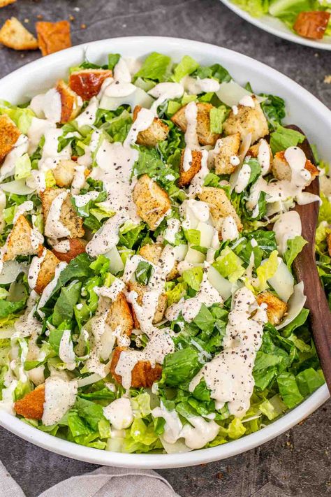 This classic Caesar Salad Recipe is such a crowd pleaser! Crispy romaine, parmesan cheese, crunchy croutons all tossed in a creamy dressing. Caesar Salad For A Crowd, Classic Ceasar Salad, Caesar Salads, Yogurt Ranch, Greek Yogurt Ranch, Greek Yogurt Chicken Salad, Grilled Chicken Caesar Salad, Yogurt Chicken Salad, Healthy Chicken Salad Recipe