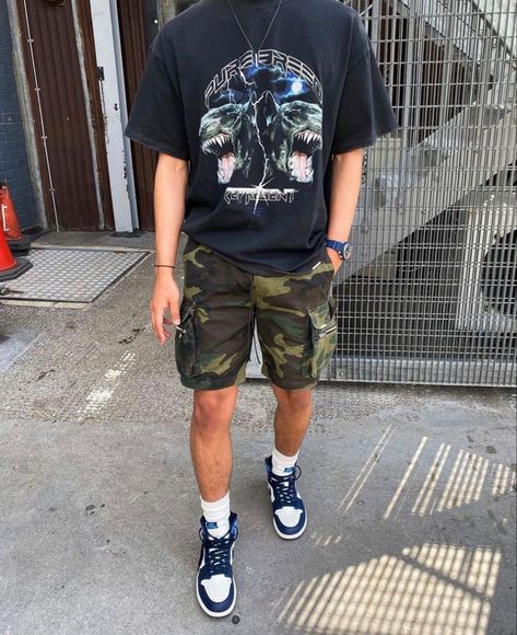 Camo Cargo Shorts Outfit, Cargo Shorts Men Outfits, Dunk High Outfit, Camo Shorts Outfit, Tommy Clothes, Cargo Shorts Outfit, Men Streetwear Outfits, Men With Style, Style Cargo Shorts