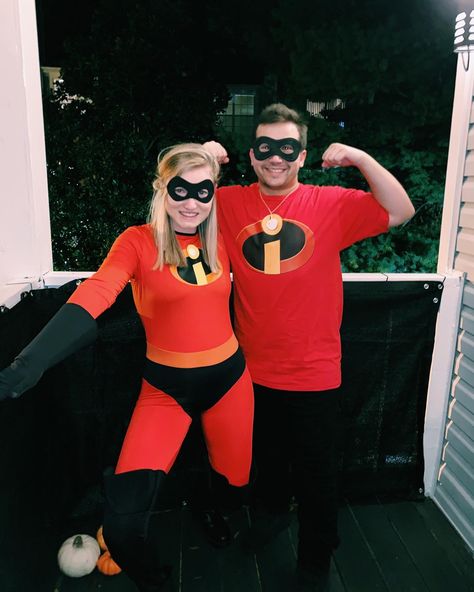 Couple Halloween Costumes Incredibles, Incredibles Couple Costume, Mr And Mrs Incredible Costume, Incredibles Costume, Mrs Incredible, Cole M Sprouse, Fantasias Halloween, 2000s Fashion Outfits, Couple Halloween