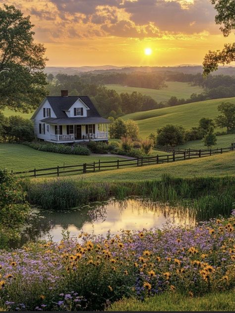 Landscaping Country Home, Country Cottage Outside, House Inspo Farm, Acres Of Land Aesthetic, Dream House Cottagecore, Dream House Countryside, House In A Meadow, Homey Houses Exterior, Small House On Land