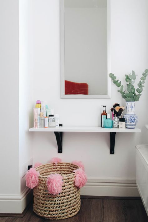 Best Ikea Products, Diy Vanity Table, Bedroom Storage For Small Rooms, Mirror Shelf, Ikea Products, Ikea Design, Vanity Ideas, Diy Furniture Bedroom, Diy Vanity