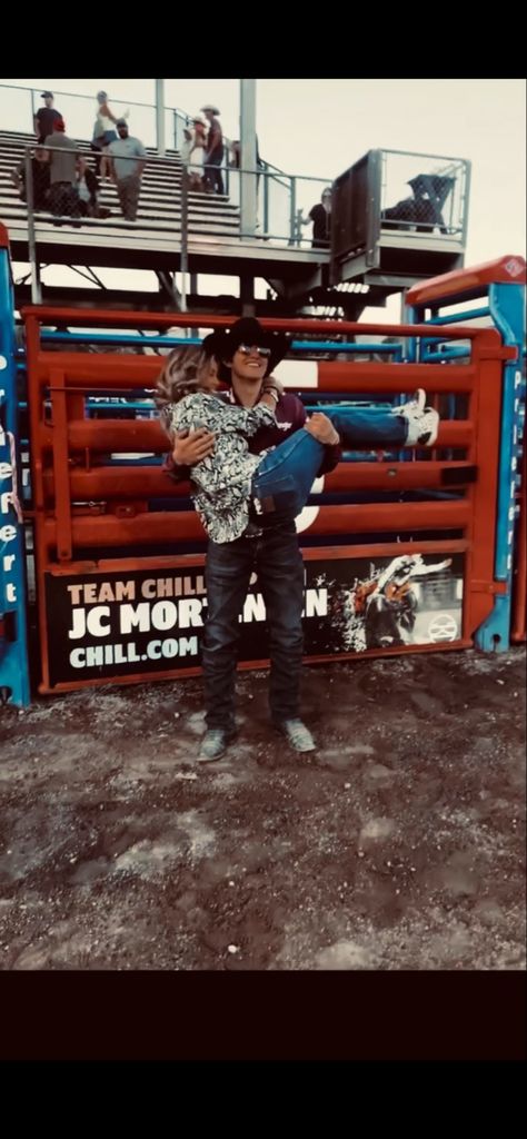 Couple Western Goals, Rodeo Couples Goals, Country Couple Goals, Rodeo Couples, Western Couple, Country Couple Pictures, Country Relationship Goals, Country Relationships, Country Couple