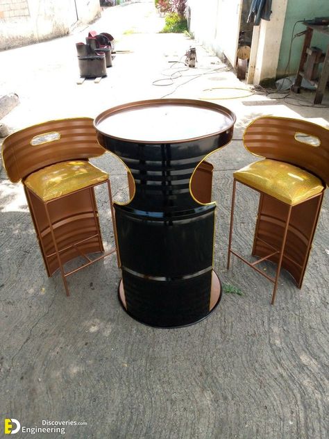 Metal Barrel Furniture, Kursi Ban, Mechanic Shop Decor, Drum Seat, Drum Chair, Garage Furniture, Diy Outdoor Table, Game Room Bar, Cafe Shop Design