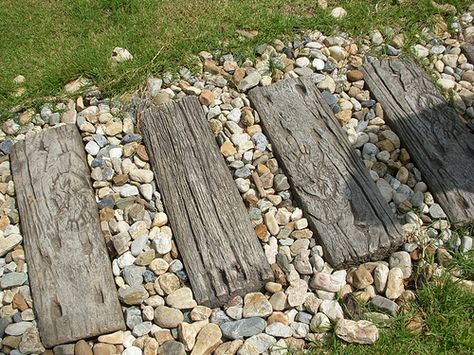 These Stepping stones look like old wood, but are concrete | Flickr - Photo Sharing! Wood Stepping Stones, Walkway Diy, Diy Stepping Stones, Stepping Stone Pathway, Stepping Stone Walkways, Concrete Stepping Stones, Stone Ideas, Stepping Stones Diy, Garden Stepping Stones