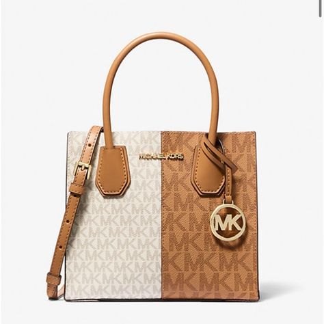 NWT Mercer Medium Two-Tone Logo Crossbody Bag Michael Kors Mercer, Michael Kors Crossbody Bag, Bags Logo, Chain Crossbody Bag, Iconic Logo, Everyday Bag, Signature Logo, Michael Kors Bag, Gift Baskets