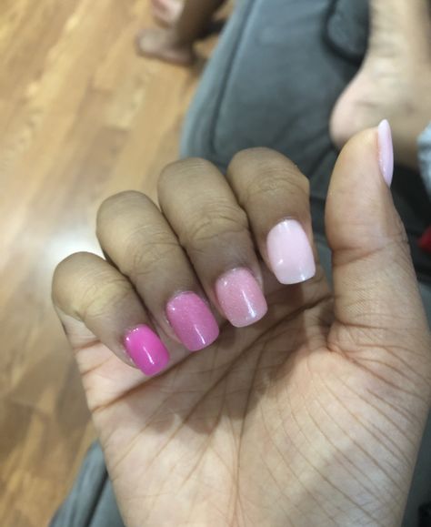 Pink Monochrome Nails, Purple Monochrome, Monochrome Nails, Monochrome Makeup Look, Pink Nail Colors, Different Shades Of Pink, Square Nails, Pink Nails, Pink Purple