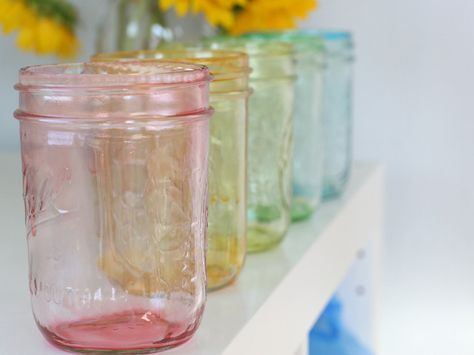 Tinted Mason Jars - This could be done with any clear glass object you find that you like the shape of and can pour Modge Podge into. This gives me so many ideas! Tinted Mason Jars, Astuces Diy, Mason Jar Crafts, Tutorial Diy, Jar Crafts, Crafty Projects, Mod Podge, Crafty Craft, Bottles And Jars