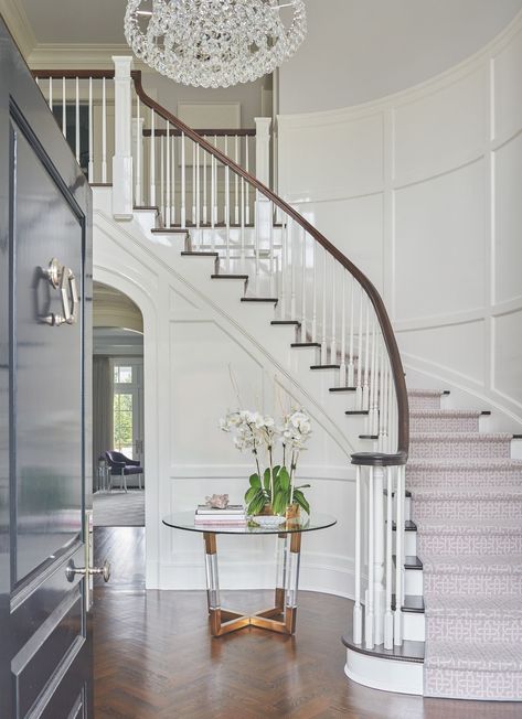 Jane Beiles-Photography Morgan Harrison Design entry with curved staircase Entryway Stairs, Foyer Staircase, Harrison Design, Entry Stairs, Staircase Remodel, Staircase Makeover, Staircase Decor, Entrance Foyer, Foyer Decorating