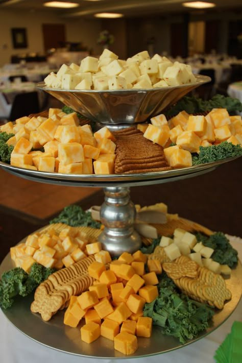 Tiered stand to display assorted cheese cubes and crackers for a summer wedding reception. Hi-Lo Restaurant and Catering. www.hiloclub.com: Elegant Wedding Appetizers, Punch And Cake Reception, Simple Wedding Food Ideas Buffet, Cheese Cubes Appetizers, Finger Foods For Wedding Reception Appetizers, Diy Food Display Stands, Finger Foods Wedding Reception, Wedding Hourdourves, Cake And Punch Wedding Reception