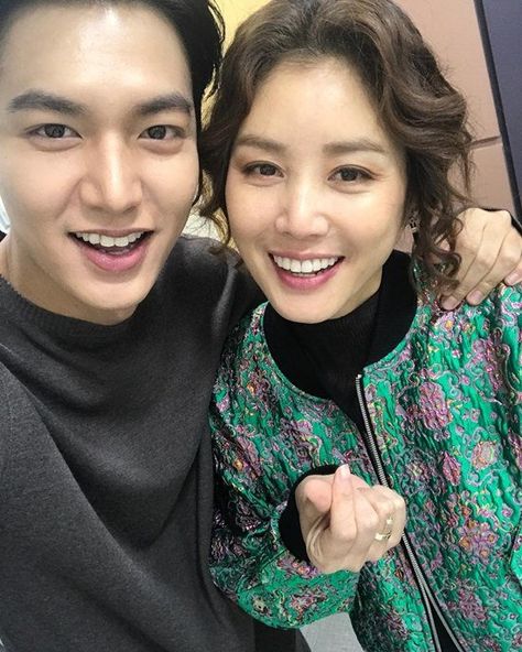 "Still like a son", Lee Min-ho and Kim Seong-ryeong from "The Heirs" reunite Lee Hee Joon, Heirs Korean Drama, Lee Min Ho Kdrama, Mother Photos, Lee Min Ho Photos, Kang Ha Neul, Choi Jin, Kim Sang, Kim Woo Bin