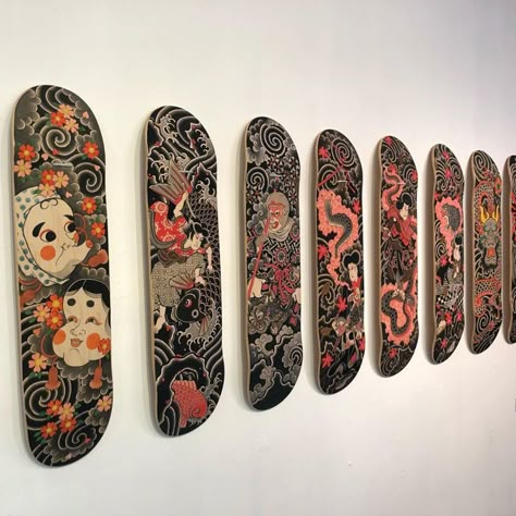 Japanese Skateboard, Skateboard Artwork, Skateboard Deck Art, Graffiti Pictures, Skateboard Art Design, Mixed Media Portrait, Custom Skateboards, Skateboard Design, Skate Decks