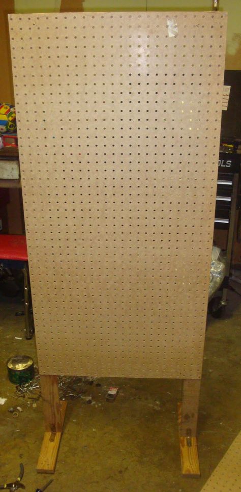 Diy Peg Board, Jewerly Display, Peg Boards, Pegboard Display, Craft Show Booths, Craft Booth Display, Vendor Displays, Jewerly Displays, Portable Walls