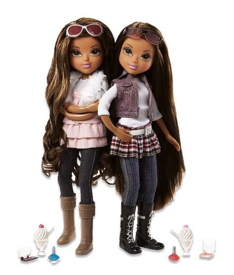 Moxie Girlz Best Friends Jaylen & Sarai for creative & fun play for little girls. For more - http://www.snapdeal.com/products/kids-toys-dolls #dolls #dollhouse #moxie #barbie #kidstoys #cute #play #barbie Stay True To Yourself, Give Up On Your Dreams, Cool Accessories, Brand Character, True To Yourself, Beige Blonde, Fun Toys, Poor Children, Baby Alive