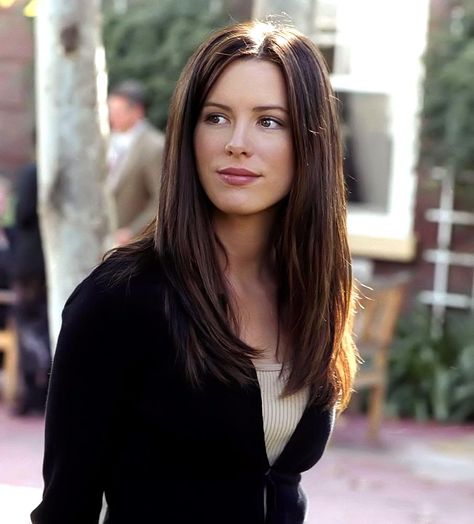 This is EXACTLY how I want my hair when I grow it back out...color and cut. Chest Length Hair, Brunette Actresses, Kate Beckinsale, Long Layered Hair, Perfect Skin, Layered Hair, Hair Dos, Length Hair, Trendy Hairstyles