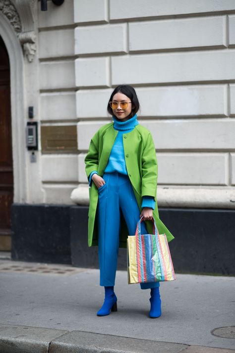 The Best London Fashion Week Street Style+#refinery29uk Blue And Green Outfit, Green Outfit Ideas, London Fashion Week Street Style, London Fashion Weeks, Color Blocking Outfits, London Street Style, Green Outfit, Fashion Weeks, Street Style Inspiration