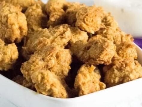 Crispy Perfection: Master the Art of Fried Chicken Gizzards! - NewsBreak Fried Chicken Gizzards Recipe, Chicken Gizzards Recipe, Brownie Milkshake Recipes, Fried Chicken Gizzard Recipe, Fried Gizzards, Gizzard Recipe, Peach Cobbler Muffins, Gizzards Recipe, Cornbread Dressing Southern