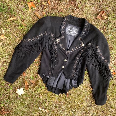 Cowboy Jacket Outfit, Cowboy Jacket Aesthetic, Cowboy Fringe Jacket, Cowboy Tassel Jacket, Black Western Jacket, Vampire Cowboy, Vintage Fitted Outerwear With Fringe, Vintage Winter Leather Jacket With Fringe, 80s Western