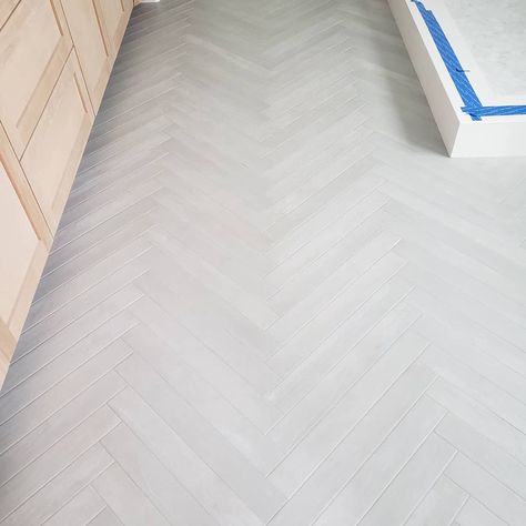 Michele Townley on Instagram: “Lovvveeee these floors!!!! Herringbone pattern with a narrow 3 x 24 porcelain tile @canyontileandstone  Shower is almost complete with…” Honed Tile Floor, White Herringbone Bathroom Floor, Powder Room Floor Tile, Chevron Bathroom Tile, Herringbone Floor Bathroom, Herringbone Tile Floor Bathroom, White Herringbone Tile Floor, Tile Herringbone Floor, Herringbone Shower Floor