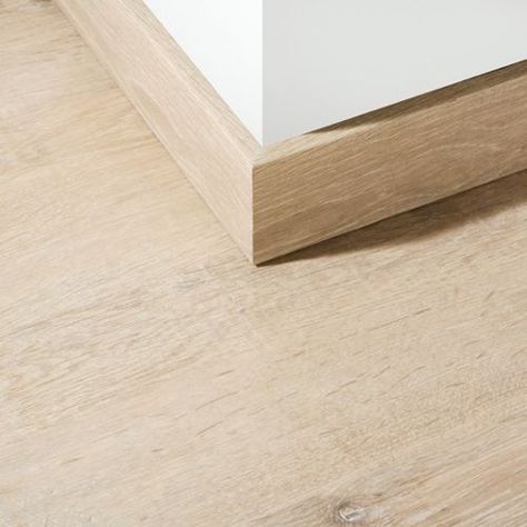 skirting board pictures - Google Search Modern Baseboards, Floor Skirting, Wood Baseboard, Skirting Boards, Wall Molding, Painting Trim, Timber Flooring, Updating House, Interior Trim