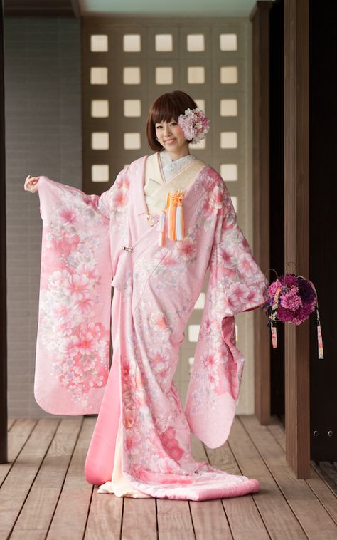 Japanese Pink Outfit, Pink Japanese Outfit, Cherry Blossom Aesthetic Outfit, Japanese Dresses Traditional, Japanese Outfits Traditional, Pink Kimono Outfit, Pink Yukata, Fancy Kimono, Cherry Blossom Outfit