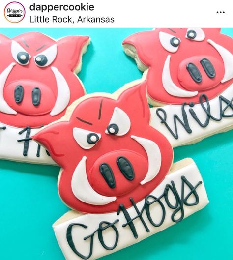 Razorback Cake, Razorback Decor, Razorback Party, Cookie Booth, Football Cookies, Arkansas Razorback, Plaque Cookies, Graduation Cookies, Cookie Inspiration