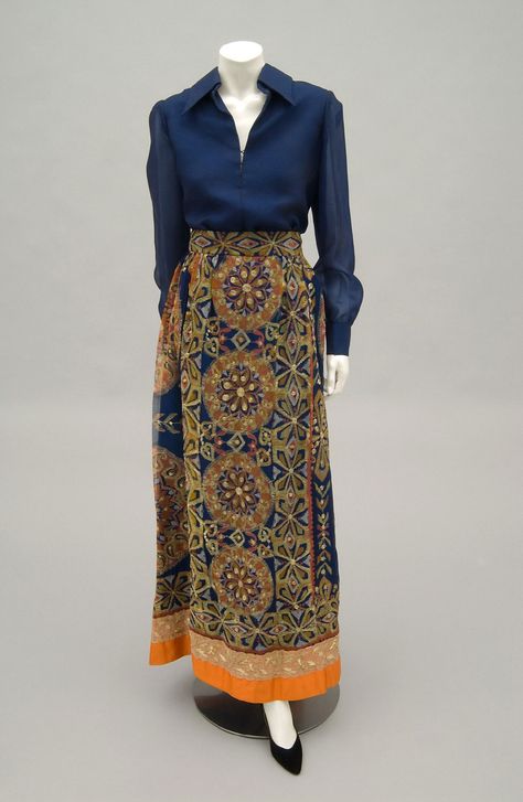 Woman's Ensemble: Blouse and Skirt Designed by Tina Leser, American, 1910 - 1986 Batik Malaysia Fashion, Batik Modern Fashion Style, Skirt Batik Modern, Skirt With Shirt, Indonesian Designer Fashion, Fashion Batik, Model Dress Kebaya, Batik Dress Modern, Modern Filipiniana Dress